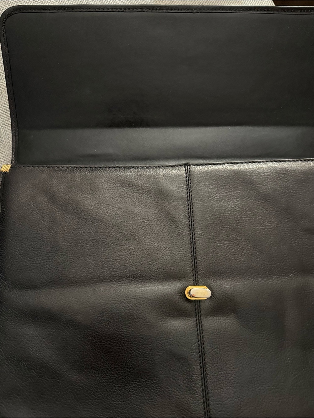 VINTAGE BLACK UMI BRIEFCASE - Picture 5 of 16